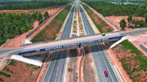 பெங்களூர்- சென்னை எக்ஸ்பிரஸ்வேயில்.. இப்படி ஒரு ராட்சச பகுதியா? பார்க்கவே வியப்பா இருக்கே!