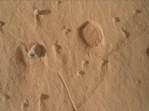 Curiosity Blog, Sols 4988-4994: More New Tricks for an Old Dog