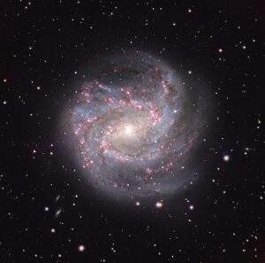 APOD: 2026 September 11 – M83: The Southern Pinwheel