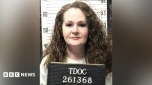 Execution of US murderer Christa Pike halted shortly before it was due to happen