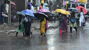 ராணிப்பேட்டை தொடங்கி.. நீலகிரி வரை மொத்தமாக நனையப்போகுது! பறந்து வந்த அலர்ட்