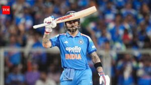 Kohli only the second after Tendulkar to reach 15,000 ODI runs