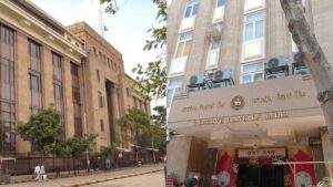 வேறு வழியில்லை… இந்தியாவில் தனது பிடியை இறுக்க போகும் ரிசர்வ் வங்கி