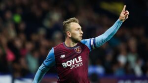 Bowen at the double as West Ham climb top of the Championship