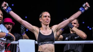 McManamon to fight Yu on undercard of heavyweight world title fight
