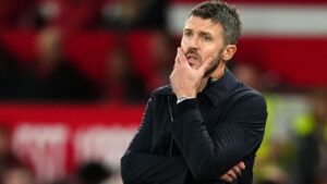 New season, same Man Utd story – Carrick is now firmly feeling the pressure