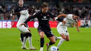 Swansea miss chance to go three points clear with Wrexham draw