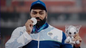 ஆசிய போட்டி வரலாற்றில் குண்டு எறிதல் பிரிவில் ஹாட்ரிக் பதக்கம்..தஜிந்தர்பால் சிங் அபாரம்