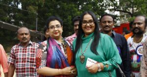 ARS கார்டன் யாருக்கு? எச்சரிக்கும் சட்ட அறிவிப்பு! – அம்பிகா, ராதா குடும்பத்தில் சொத்து பிரச்னையா?