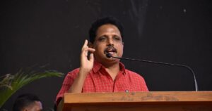 RTI-ல் சட்ட ஒழுங்கு நீக்கம்: தமிழ்நாட்டை ‘போலீஸ் ஸ்டேட்டாக்க’ முயற்சி – தவெக அரசுக்கு சு.வெ கண்டனம்!