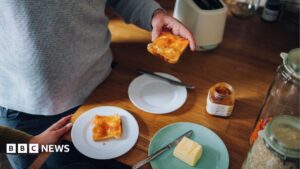 Chancellor to cut tariffs on marmalade and other products to help with cost-of-living