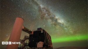 'Ghost particles' from space telescope wins physics Nobel