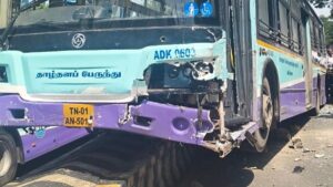 MTC bus crashes into parked cars near High Court