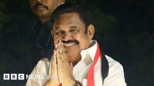 அதிமுக கடந்த முறை வென்ற இரு இடங்களிலும் 3-வது இடத்திற்கு பின்னடைவு: எதிர்காலம் பற்றி எழும் கேள்வி