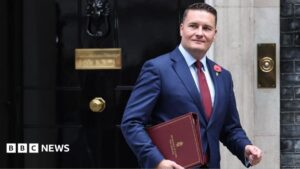 Streeting denies 'kicking can down the road' in defence spending row