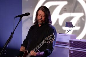 Foo Fighters Play ‘Window,’ Dave Grohl Talks Taylor Hawkins on ‘Kimmel’
