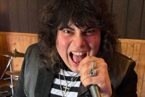 Watch Quiet Riot’s New 23-Year-Old Singer Belt Out ‘Cum On Feel The Noize’ at Debut Concert