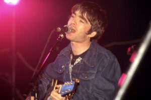 Noel Gallagher’s ‘MTV Unplugged’ Acoustic Guitar Fetches $300,000 at Auction