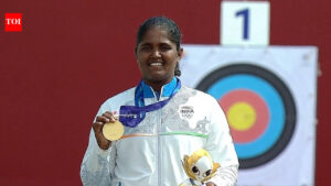 Grandmother’s gift, second-hand bow and 3 medals: How Kumkum Mohod made history