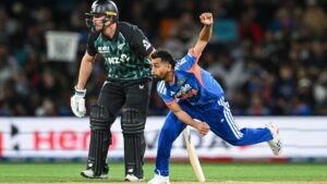 IND vs NZ: இந்த 24 வயது வீரர் தான் இந்திய பந்துவீச்சின் எதிர்காலம்.. தினேஷ் கார்த்திக் பாராட்டு