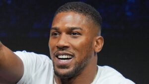'Could be in the first round' – AJ plots 'spectacular' win over Fury