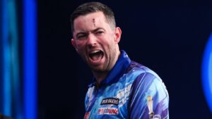 World Grand Prix Darts LIVE! Humphries faces Wade after Price reaches final