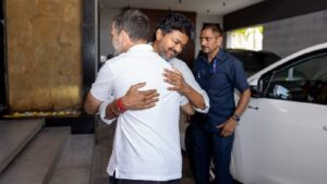 வெற்றிச் சிரிப்பு.. ராகுல் காந்தியோட விஜய் நடத்திய சந்திப்பு.. செம டிரெண்டாகும் சீன்!