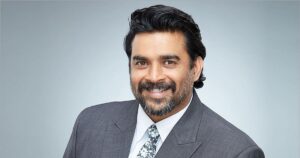 மொத ராத்திரி: "எழுந்து நின்று கைதட்டி மரியாதை செய்கிறேன்" – நடிகர் மாதவன்